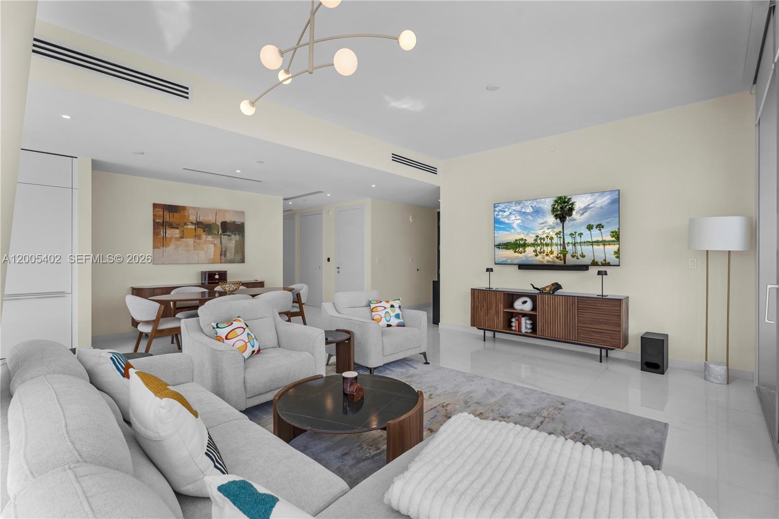 300 Biscayne Boulevard Way #4007W, Miami FL 33131