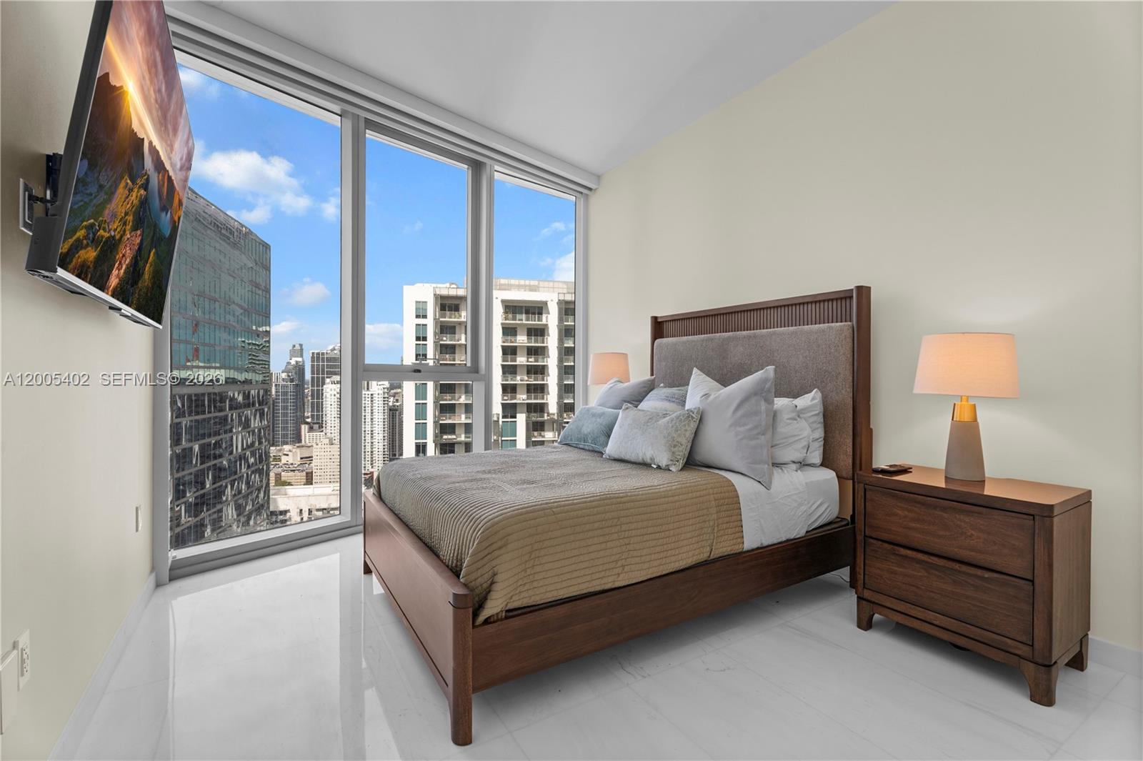 300 Biscayne Boulevard Way #4007W, Miami FL 33131