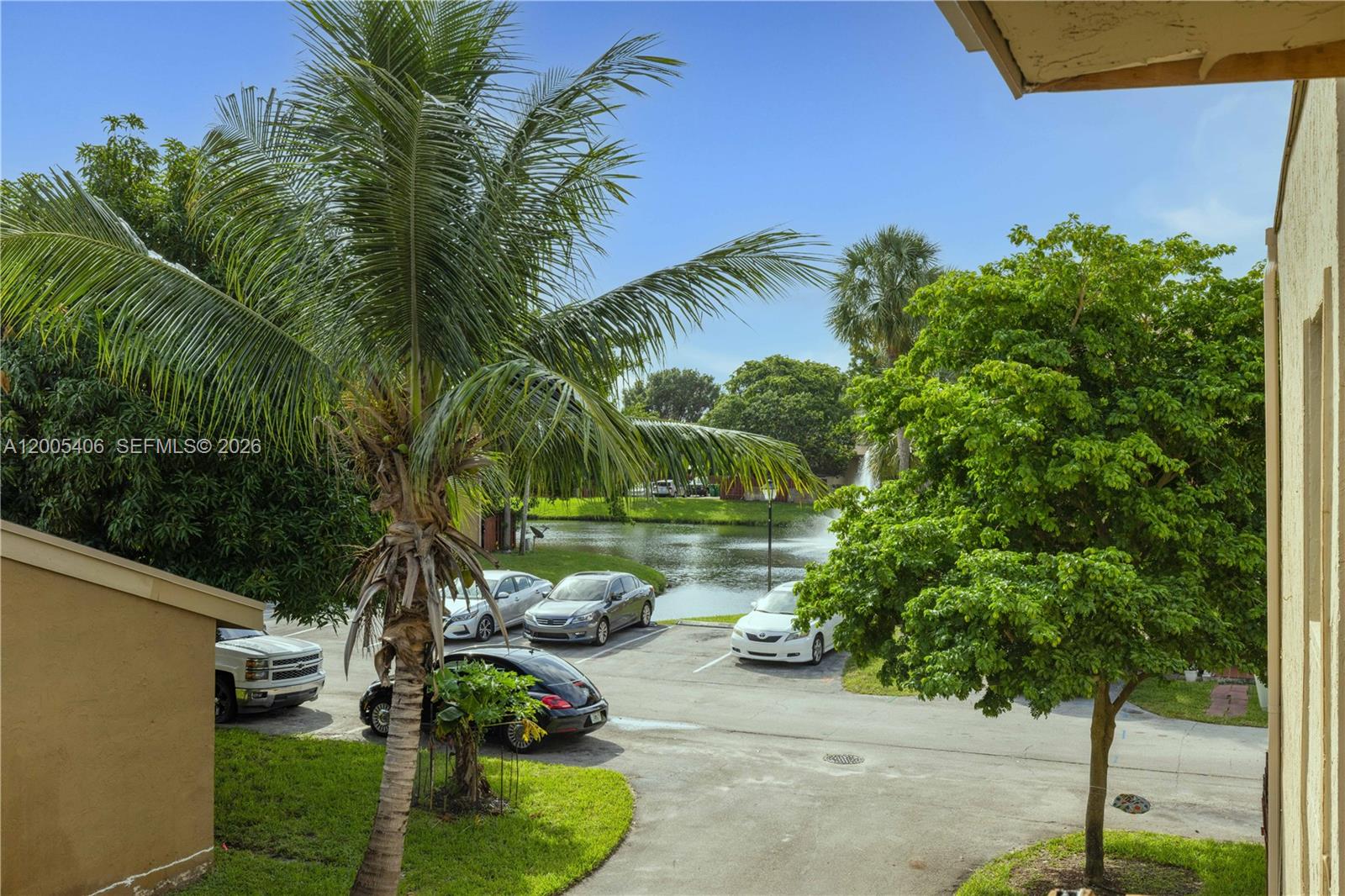 8390 N Missionwood Cir #D-18, Miramar FL 33025