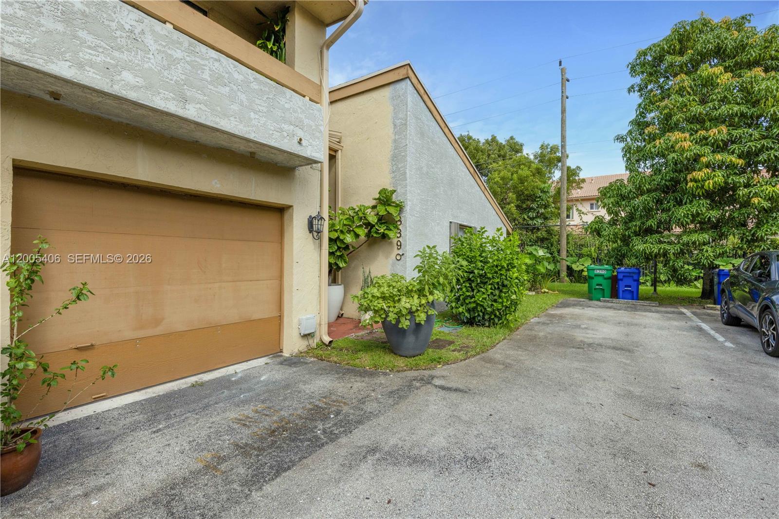 8390 N Missionwood Cir #D-18, Miramar FL 33025