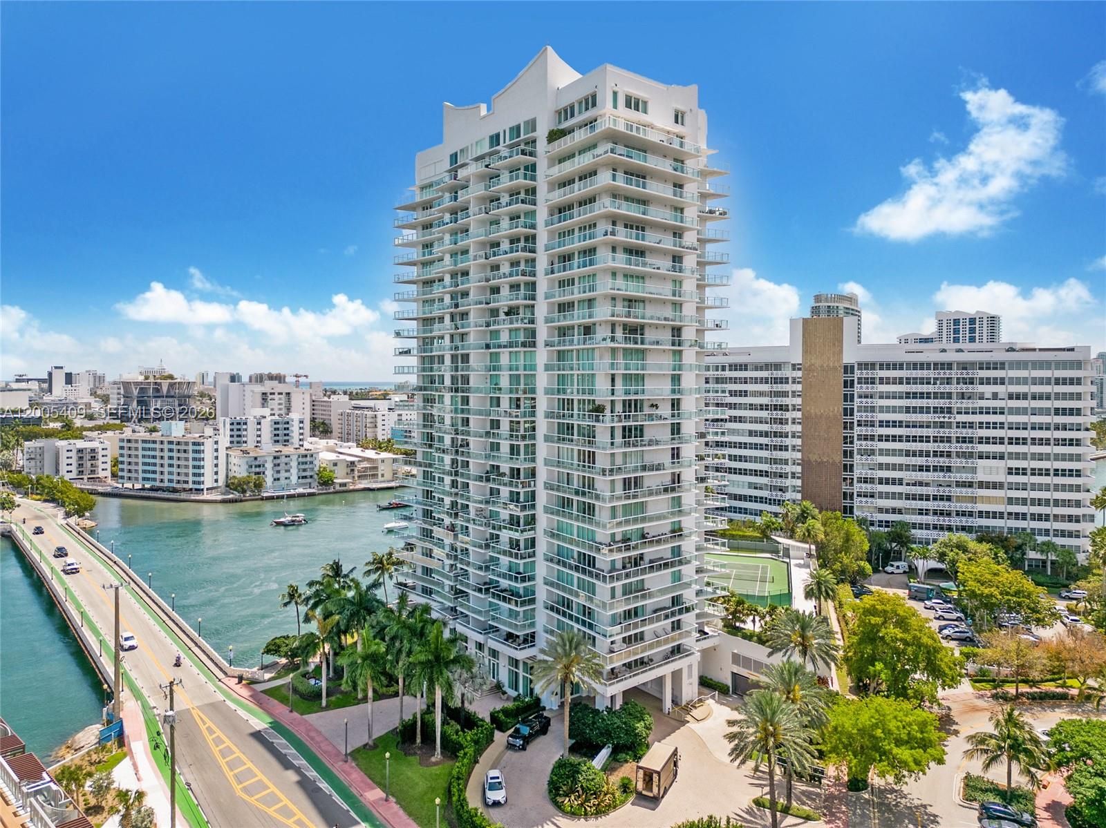 10 Venetian Way #804, Miami Beach FL 33139