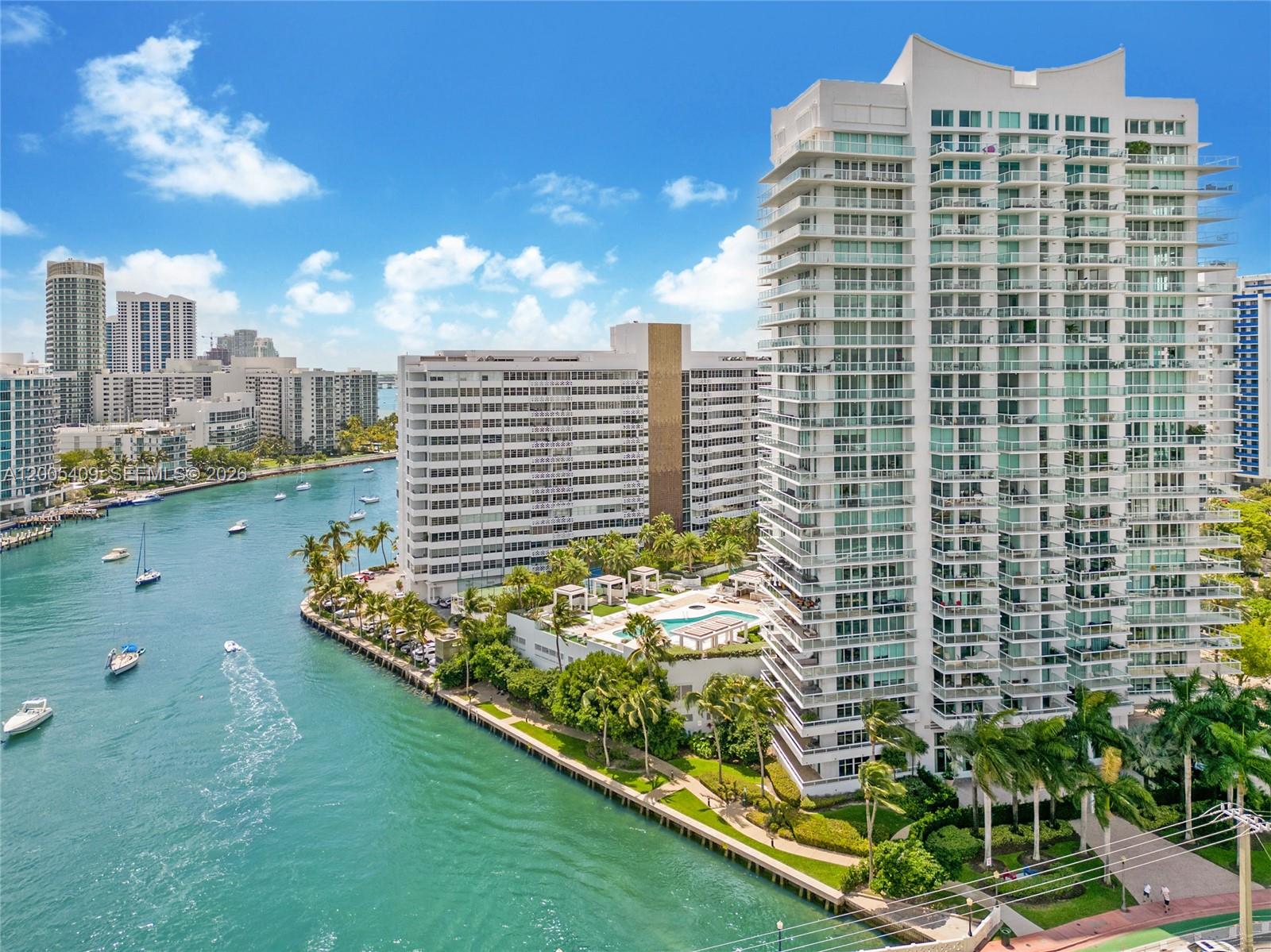 10 Venetian Way #804, Miami Beach FL 33139