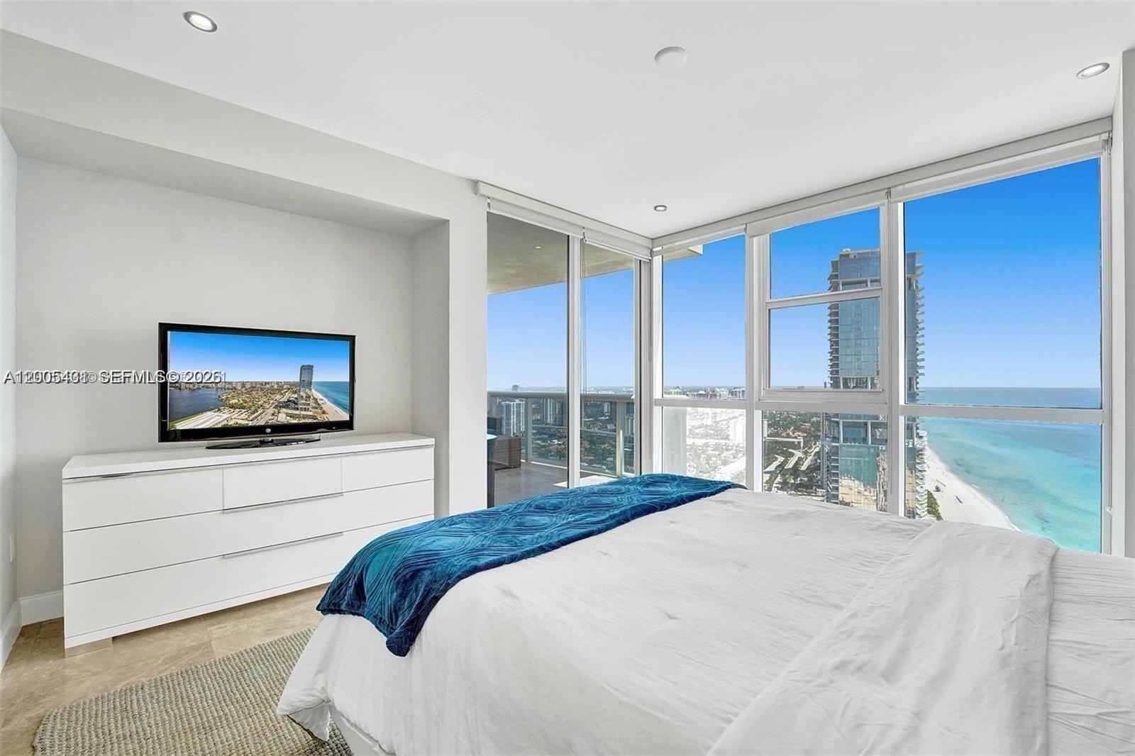 18201 Collins Ave #5202, Sunny Isles Beach FL 33160