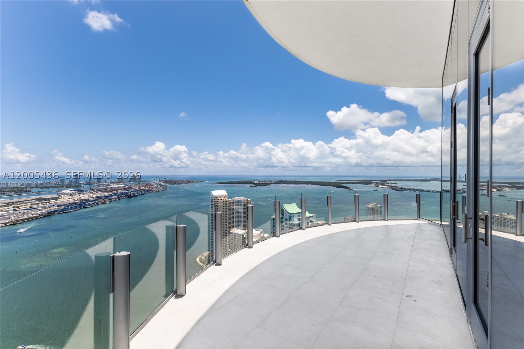 300 Biscayne Blvd Way #2802, Miami FL 33131
