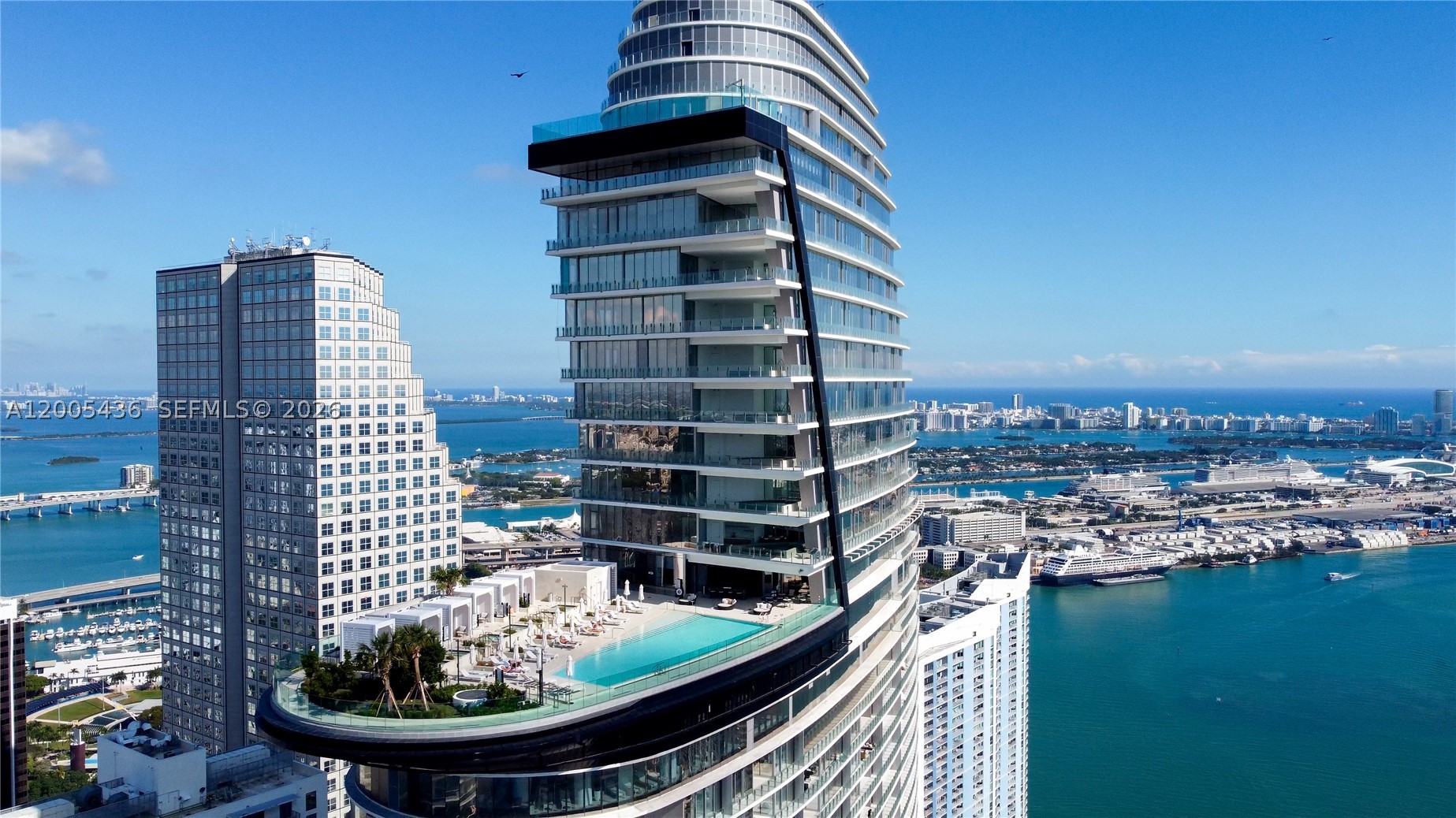 300 Biscayne Blvd Way #2802, Miami FL 33131