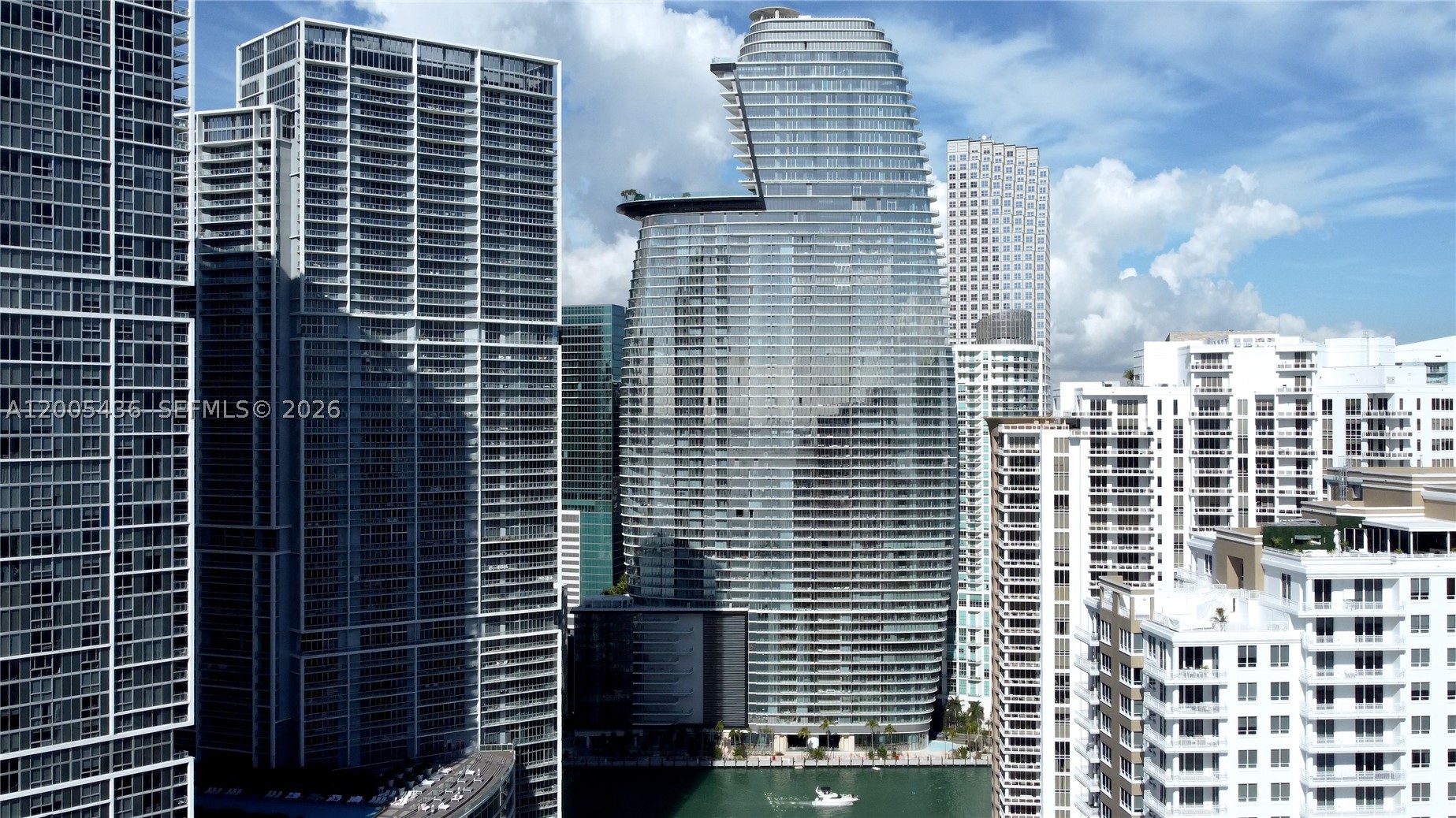 300 Biscayne Blvd Way #2802, Miami FL 33131