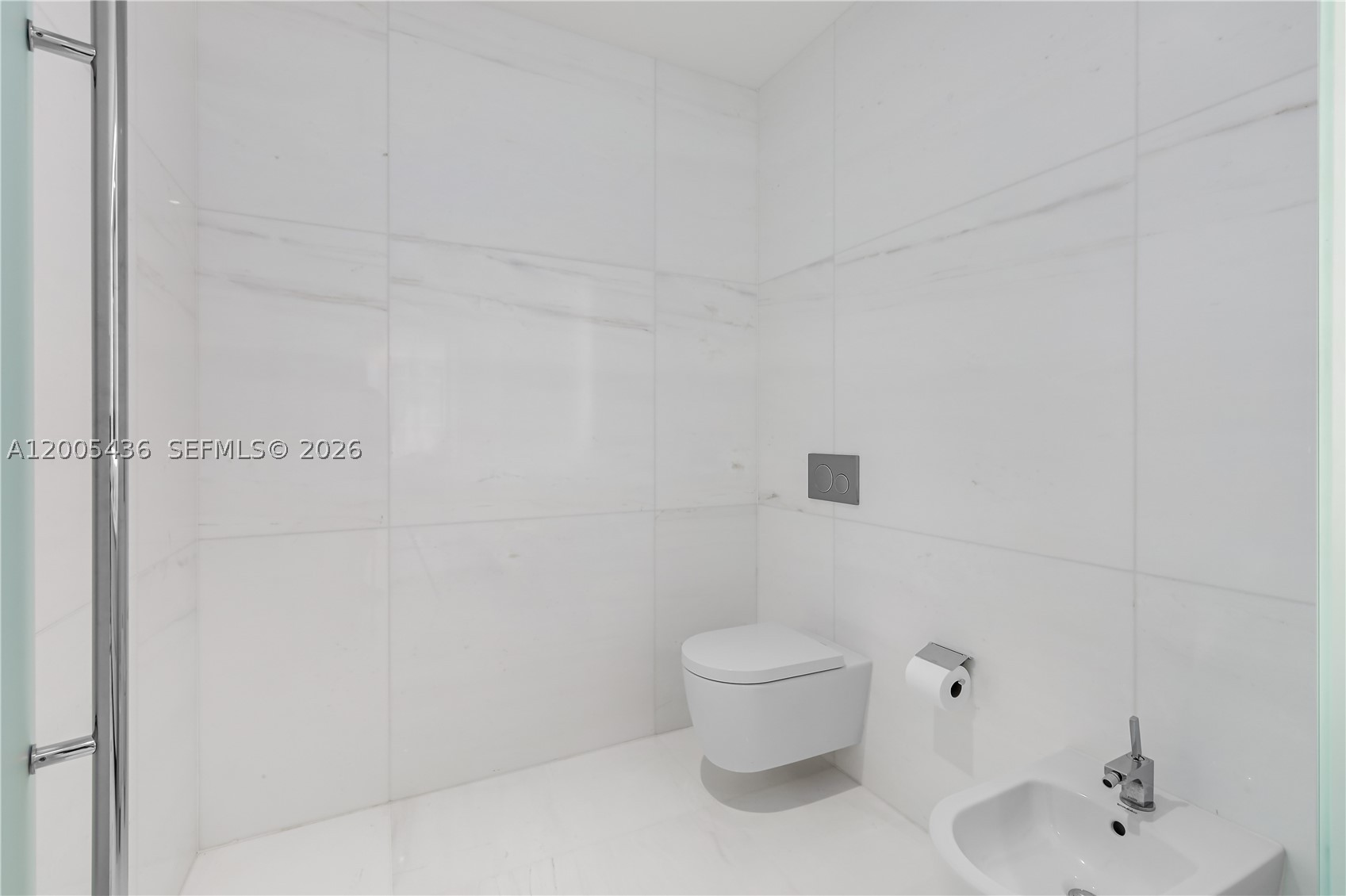 300 Biscayne Blvd Way #2802, Miami FL 33131