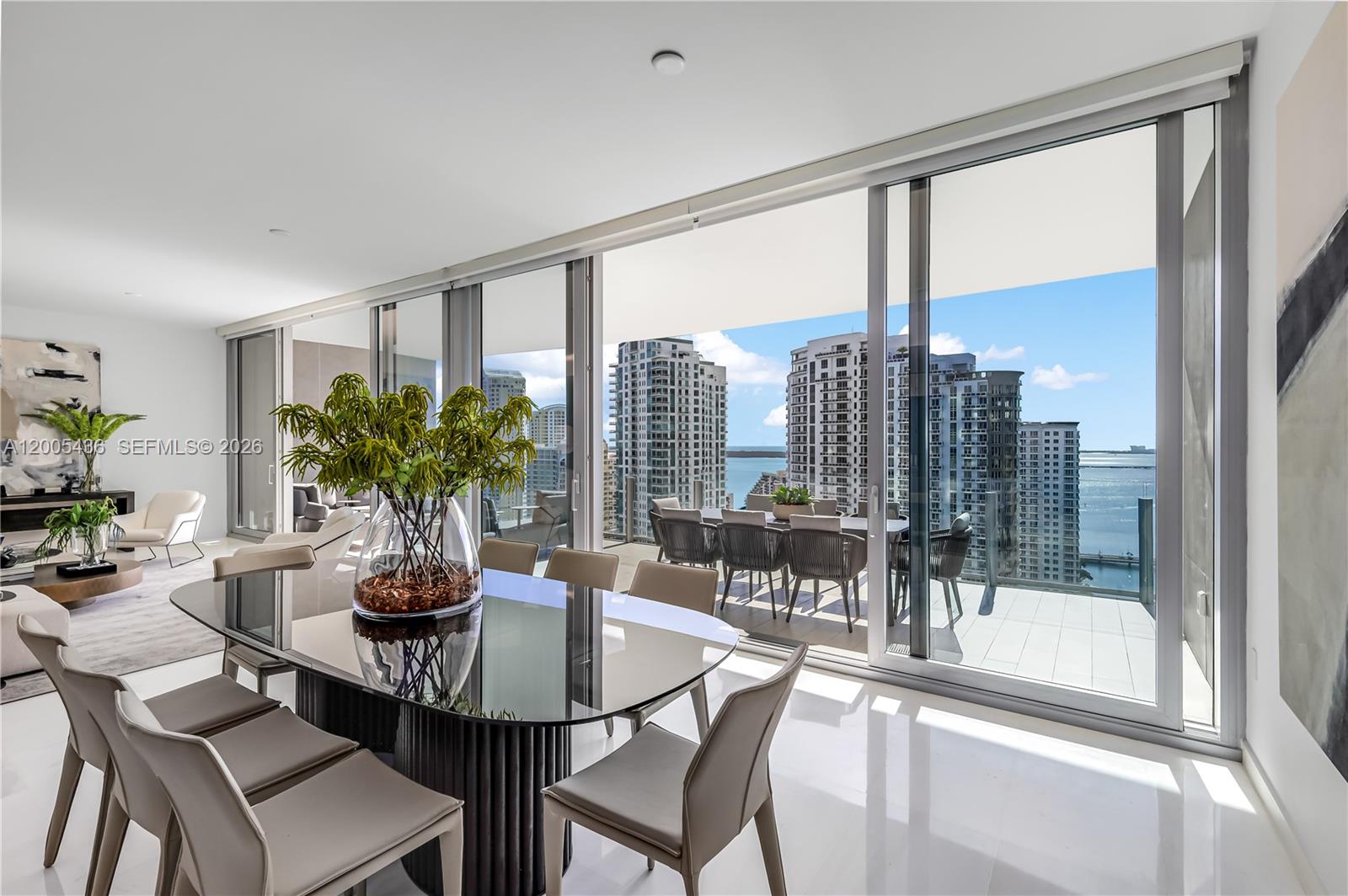 300 Biscayne Blvd Way #2802, Miami FL 33131