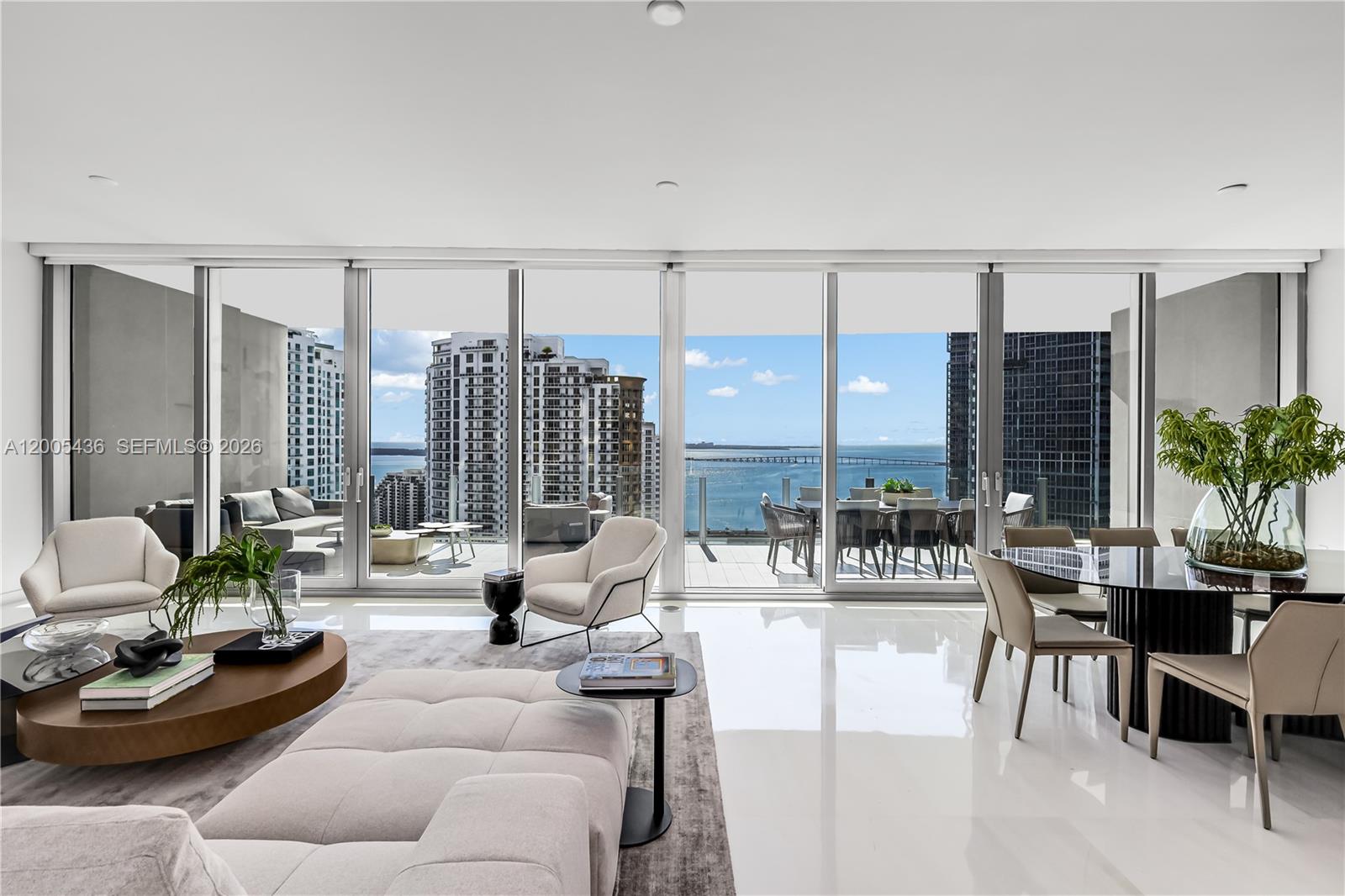 300 Biscayne Blvd Way #2802, Miami FL 33131