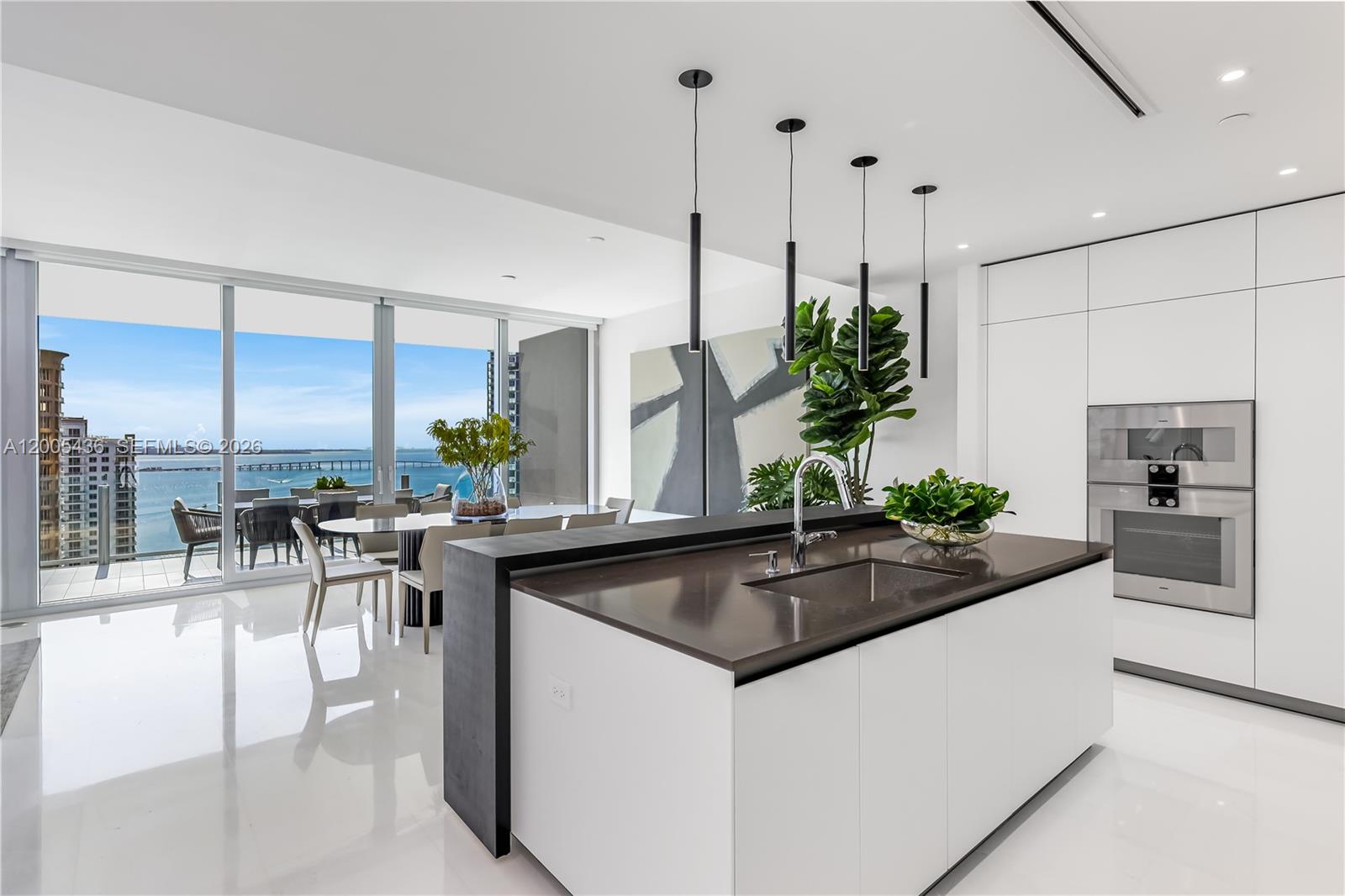 300 Biscayne Blvd Way #2802, Miami FL 33131