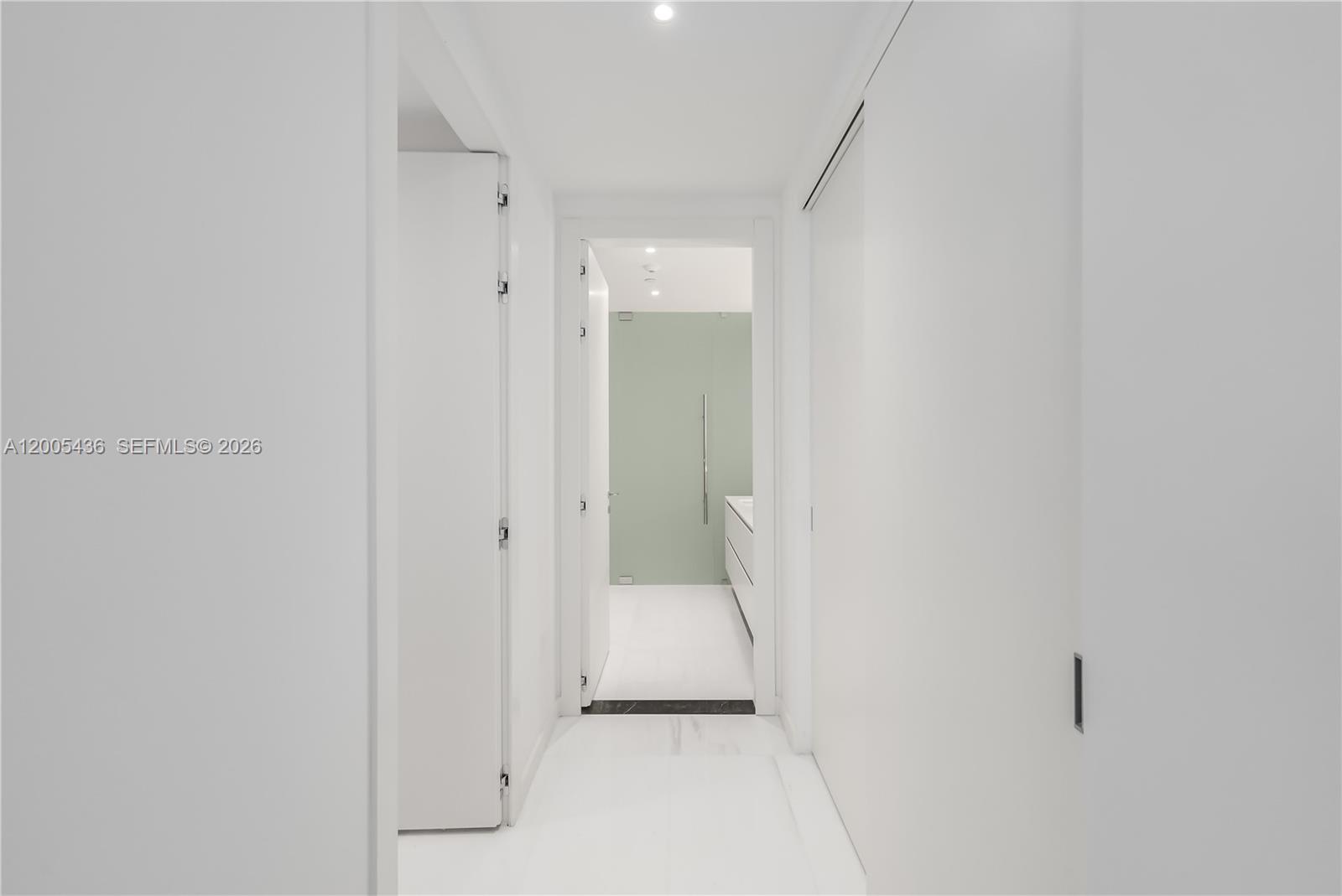 300 Biscayne Blvd Way #2802, Miami FL 33131