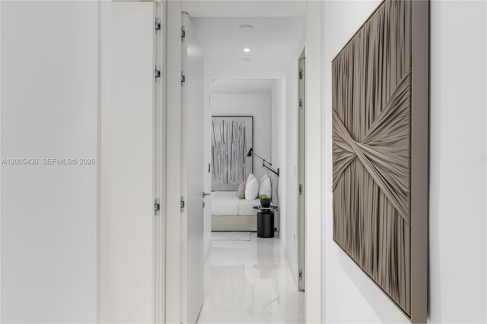 300 Biscayne Blvd Way #2802, Miami FL 33131