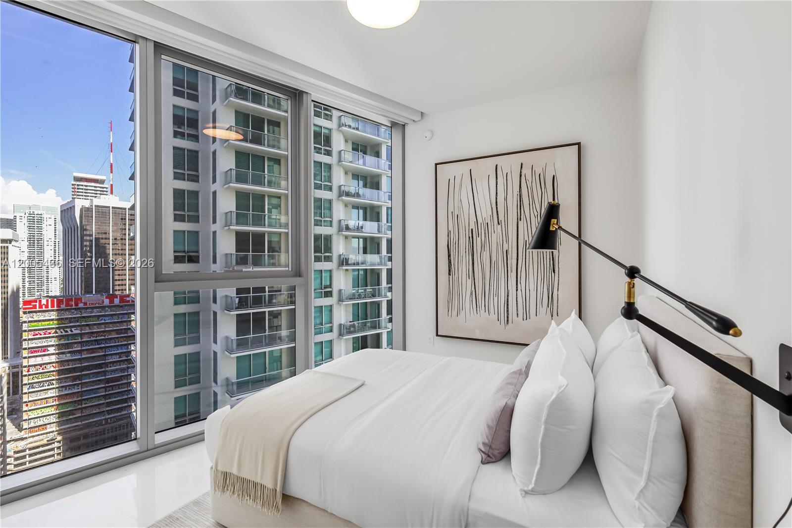 300 Biscayne Blvd Way #2802, Miami FL 33131