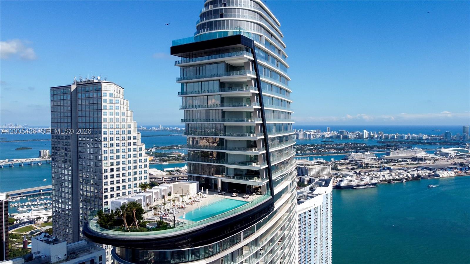 300 Biscayne Blvd Way #2802, Miami FL 33131