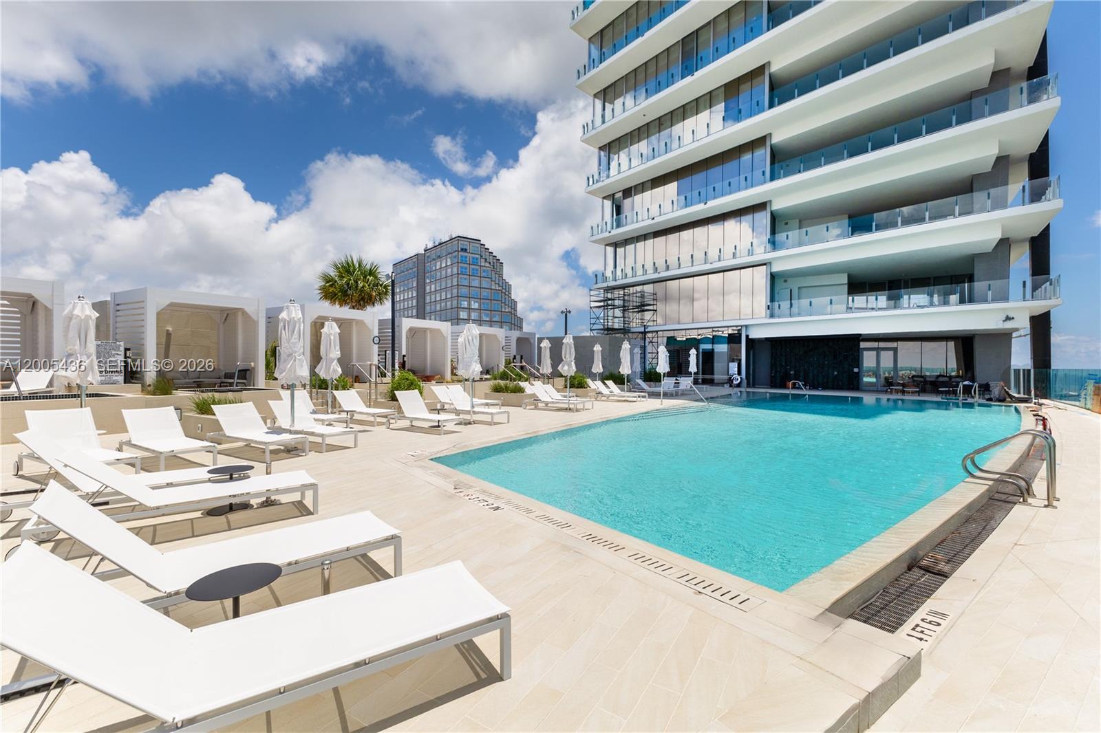 300 Biscayne Blvd Way #2802, Miami FL 33131