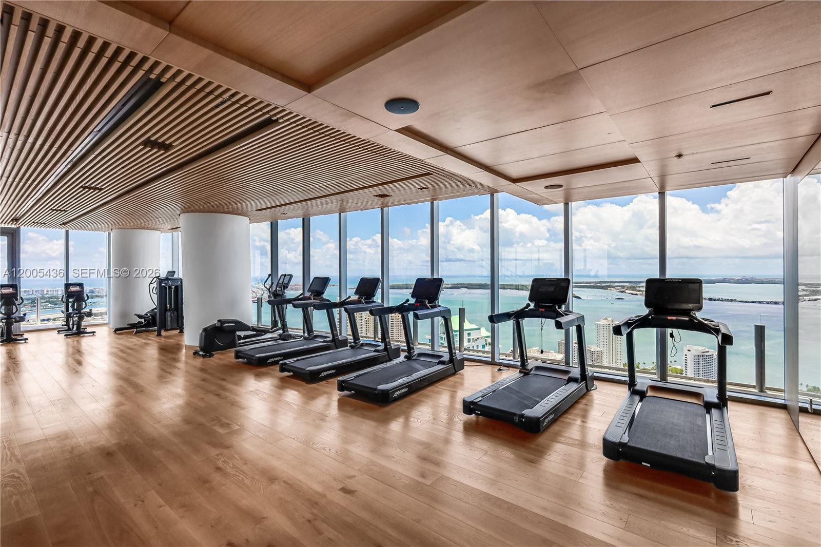 300 Biscayne Blvd Way #2802, Miami FL 33131