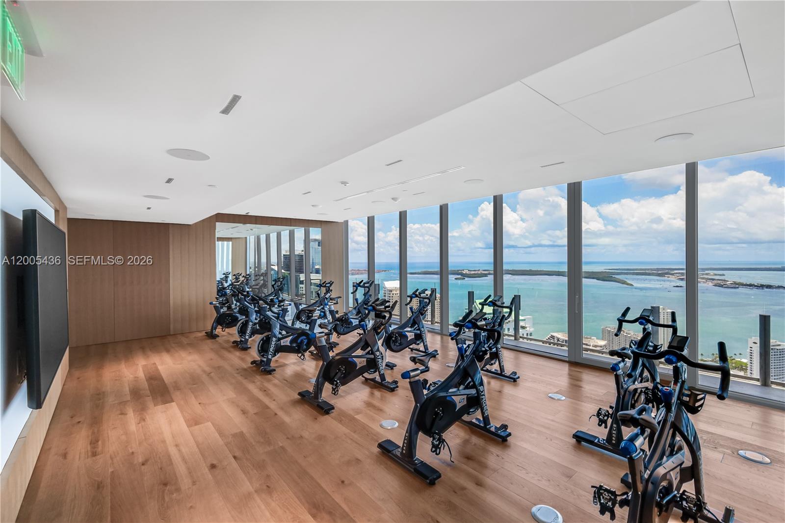 300 Biscayne Blvd Way #2802, Miami FL 33131