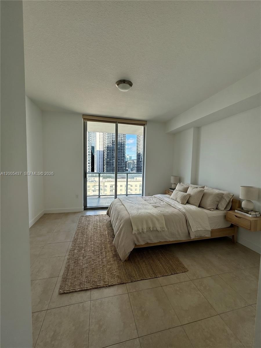 1111 SW 1st Ave #2124-N, Miami FL 33130