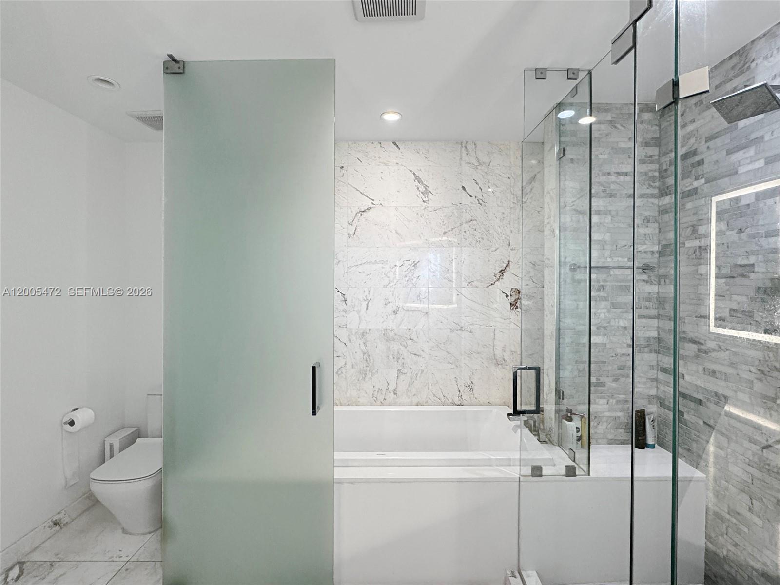 851 NE 1st Ave #3210, Miami FL 33132