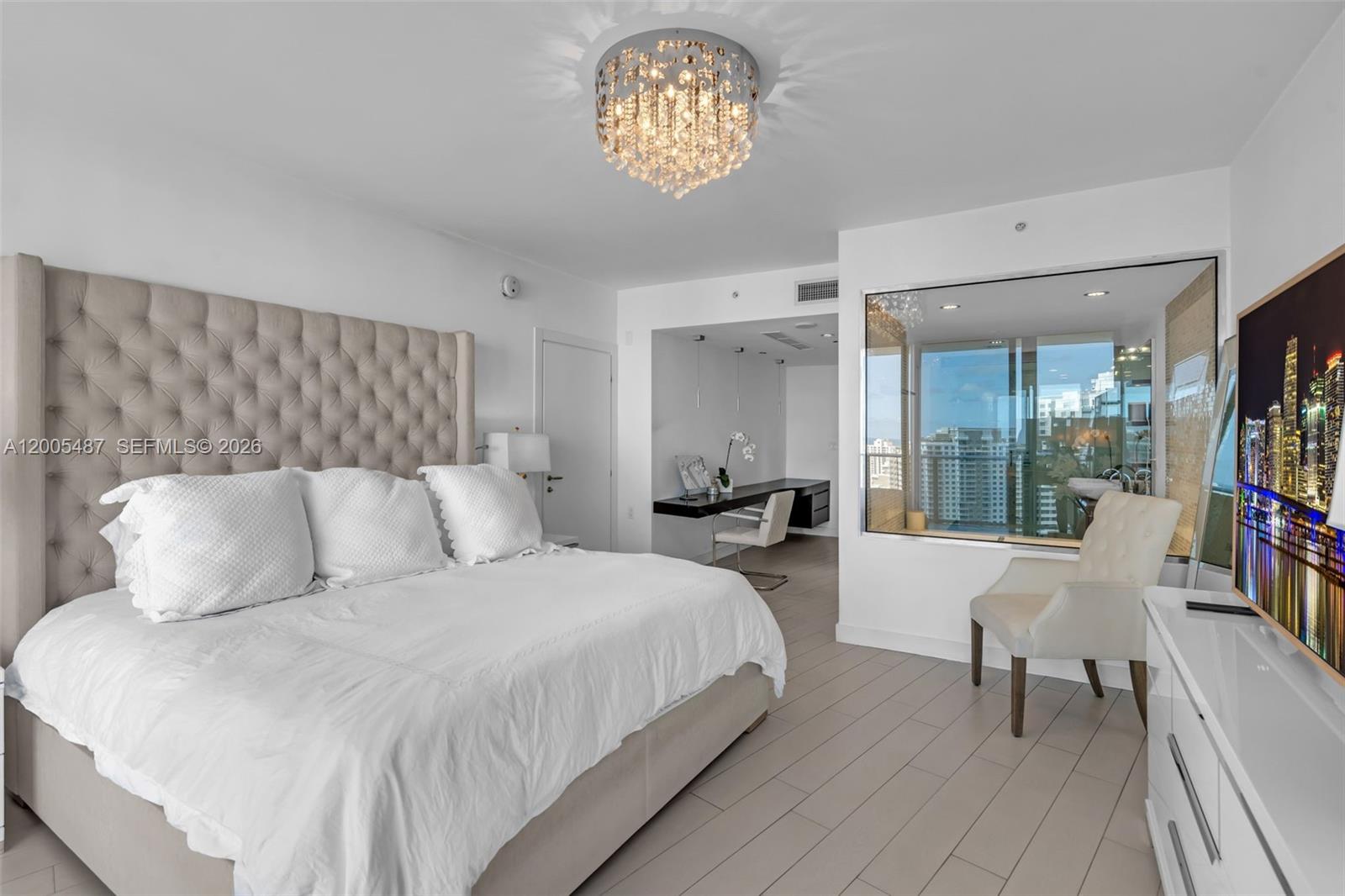 200 Biscayne Boulevard Way #3407, Miami FL 33131