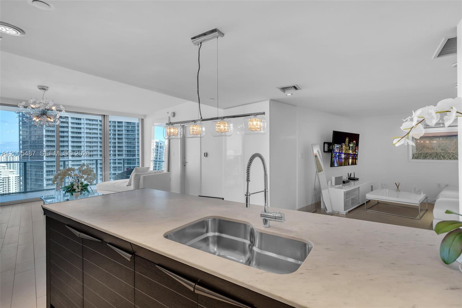 200 Biscayne Boulevard Way #3407, Miami FL 33131