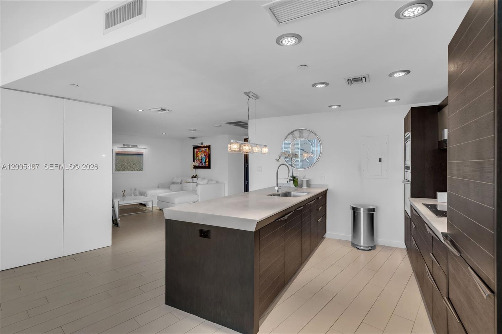 200 Biscayne Boulevard Way #3407, Miami FL 33131