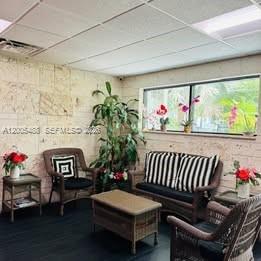 North Miami FL 33181 - A12005488