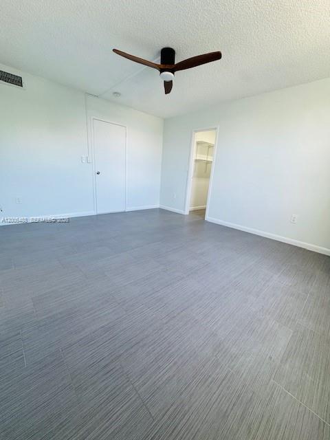 North Miami FL 33181 - A12005488