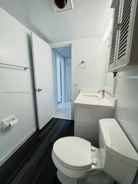 North Miami FL 33181 - A12005488