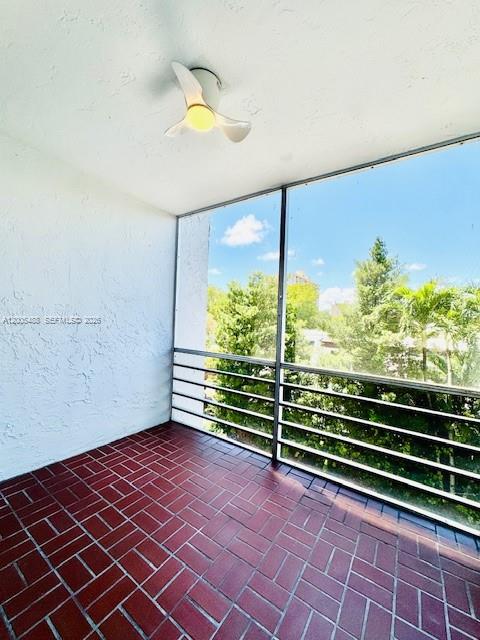 North Miami FL 33181 - A12005488