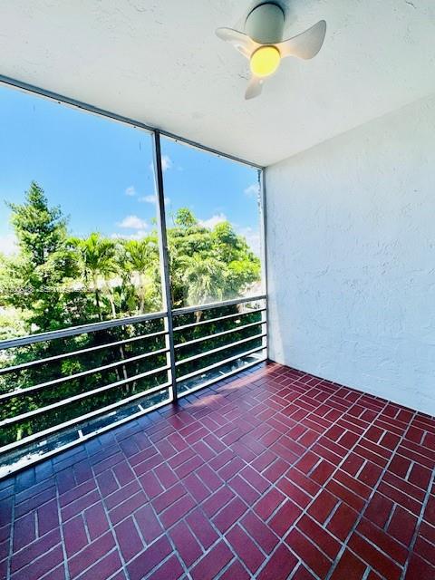 North Miami FL 33181 - A12005488