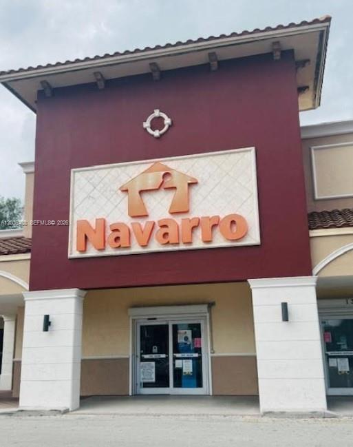 North Miami FL 33181 - A12005488