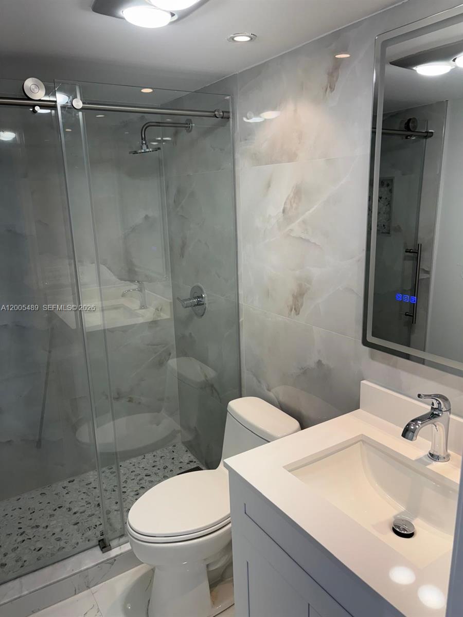 199 Ocean Lane Dr #1209, Key Biscayne FL 33149