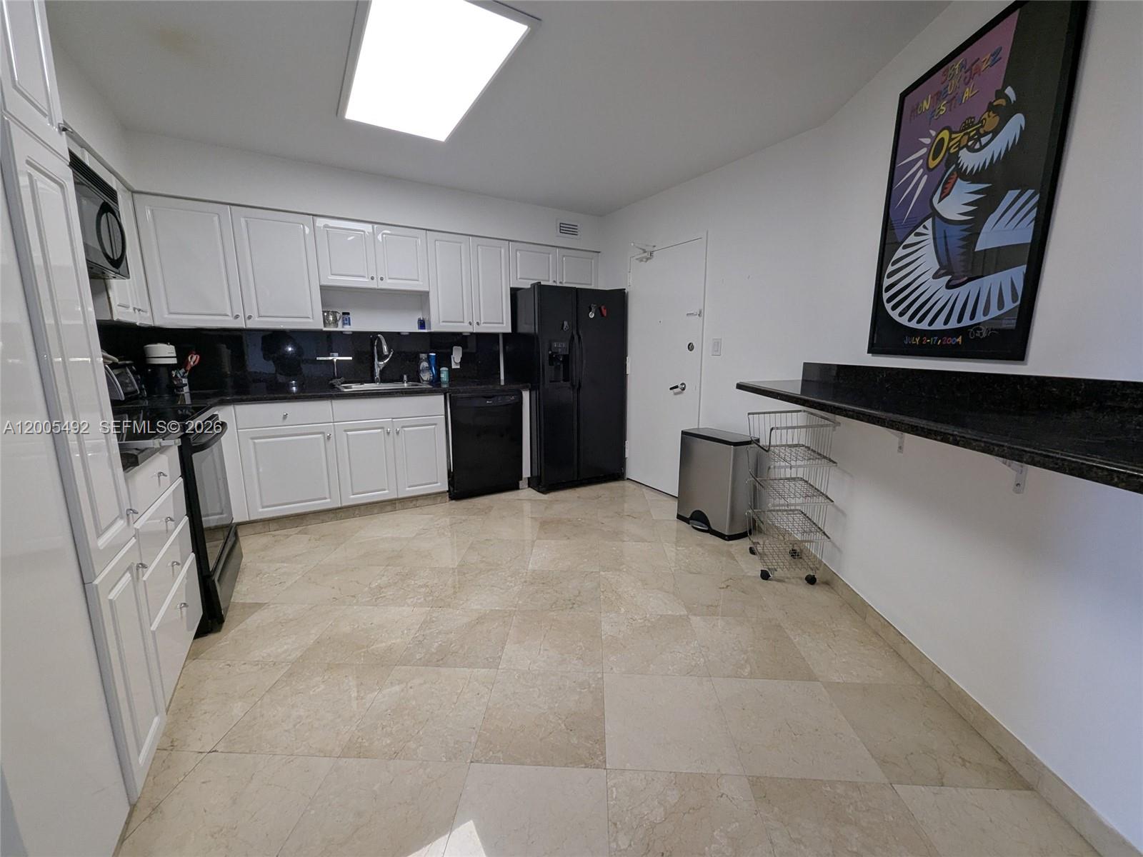 5161 Collins Ave #518, Miami Beach FL 33140