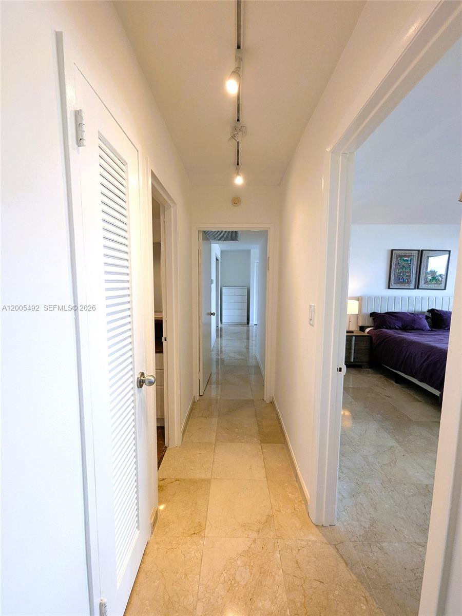 5161 Collins Ave #518, Miami Beach FL 33140