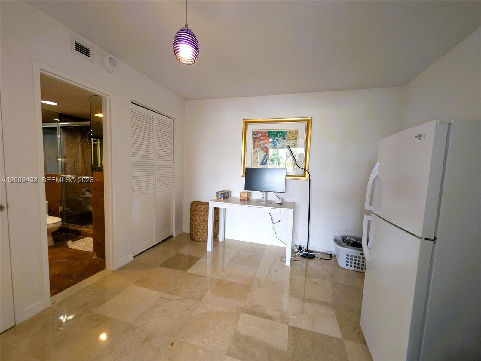 5161 Collins Ave #518, Miami Beach FL 33140