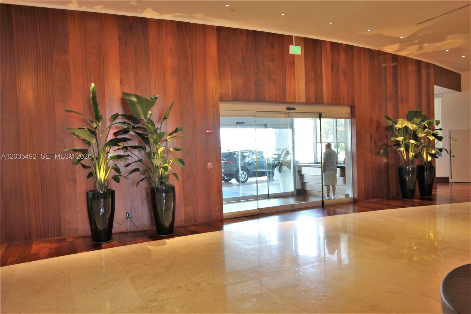 5161 Collins Ave #518, Miami Beach FL 33140
