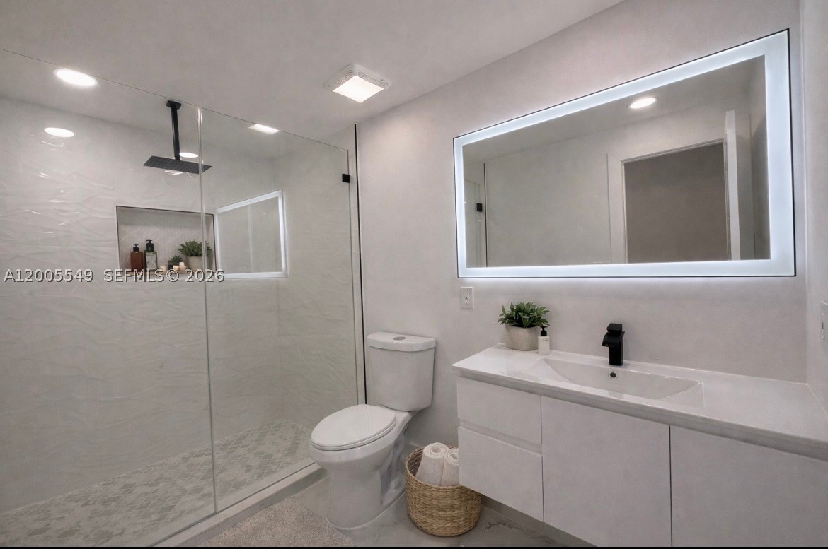 1810 NE 161st St, North Miami Beach FL 33162