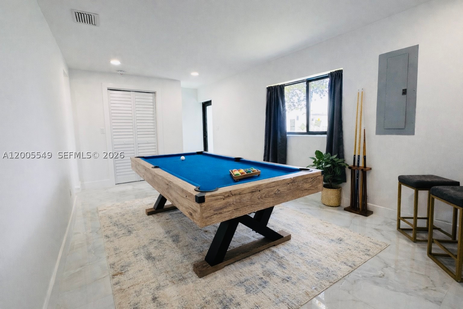 1810 NE 161st St, North Miami Beach FL 33162