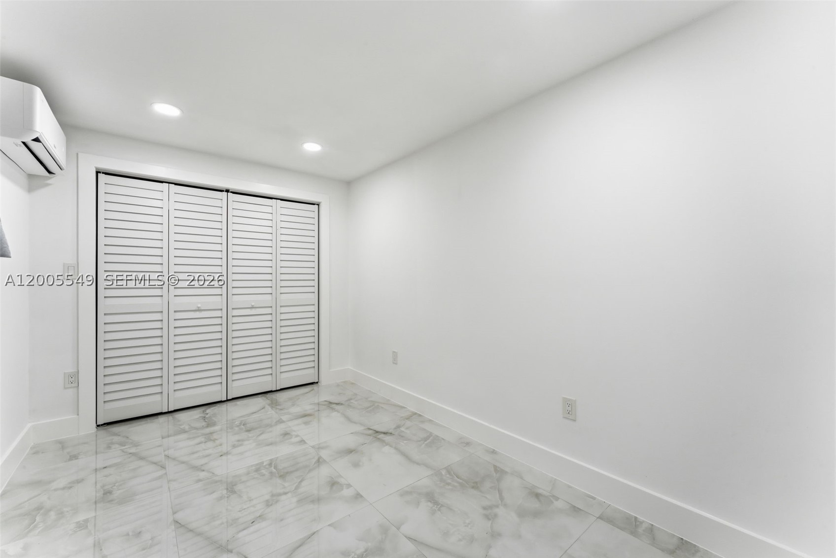 1810 NE 161st St, North Miami Beach FL 33162