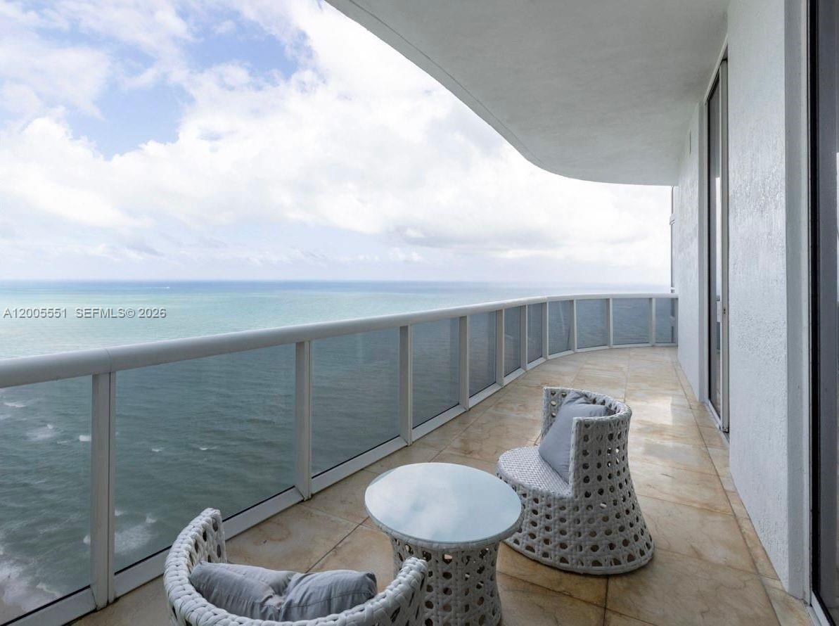 15811 SE Collins Ave #4002, Sunny Isles Beach FL 33160