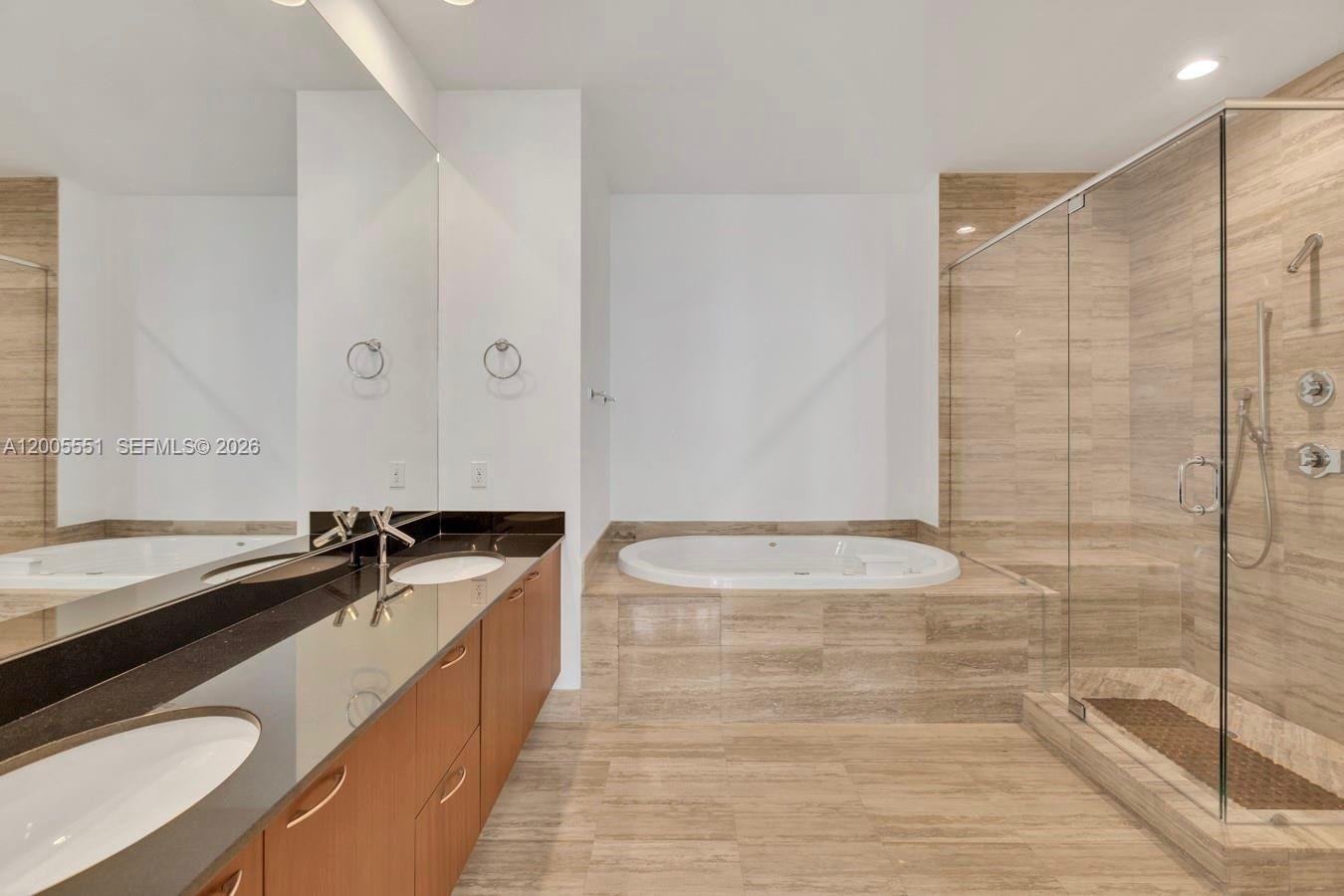 15811 SE Collins Ave #4002, Sunny Isles Beach FL 33160