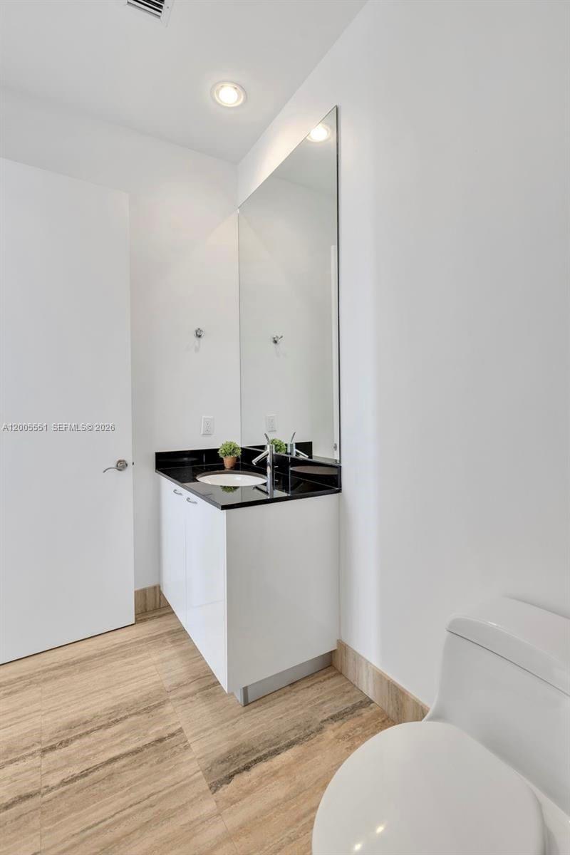 15811 SE Collins Ave #4002, Sunny Isles Beach FL 33160