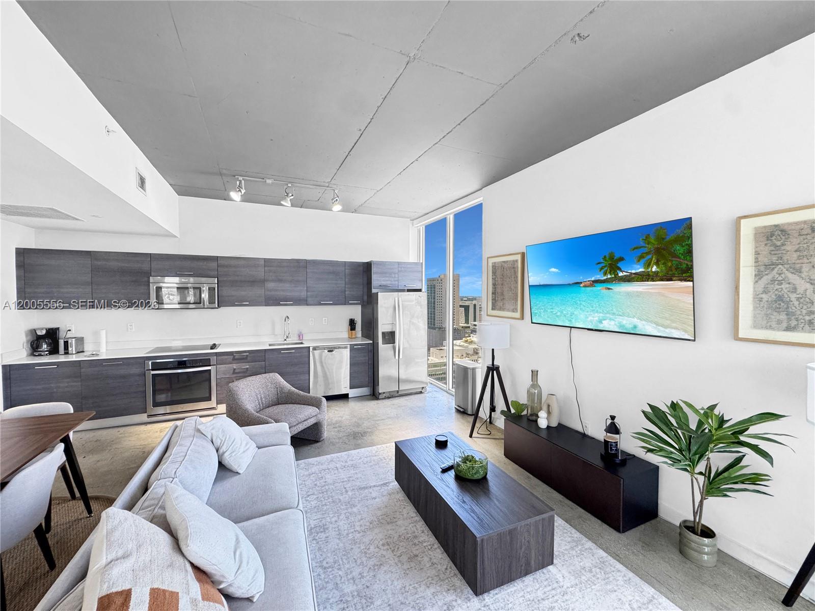 151 SE 1st St #2702, Miami FL 33131