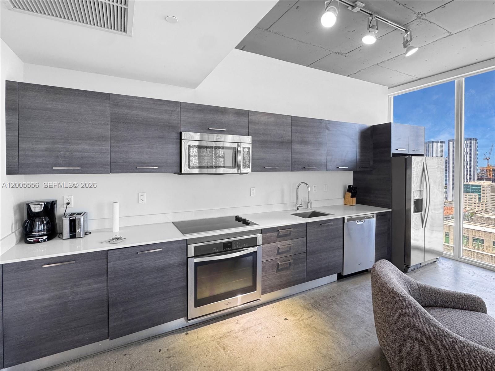 151 SE 1st St #2702, Miami FL 33131