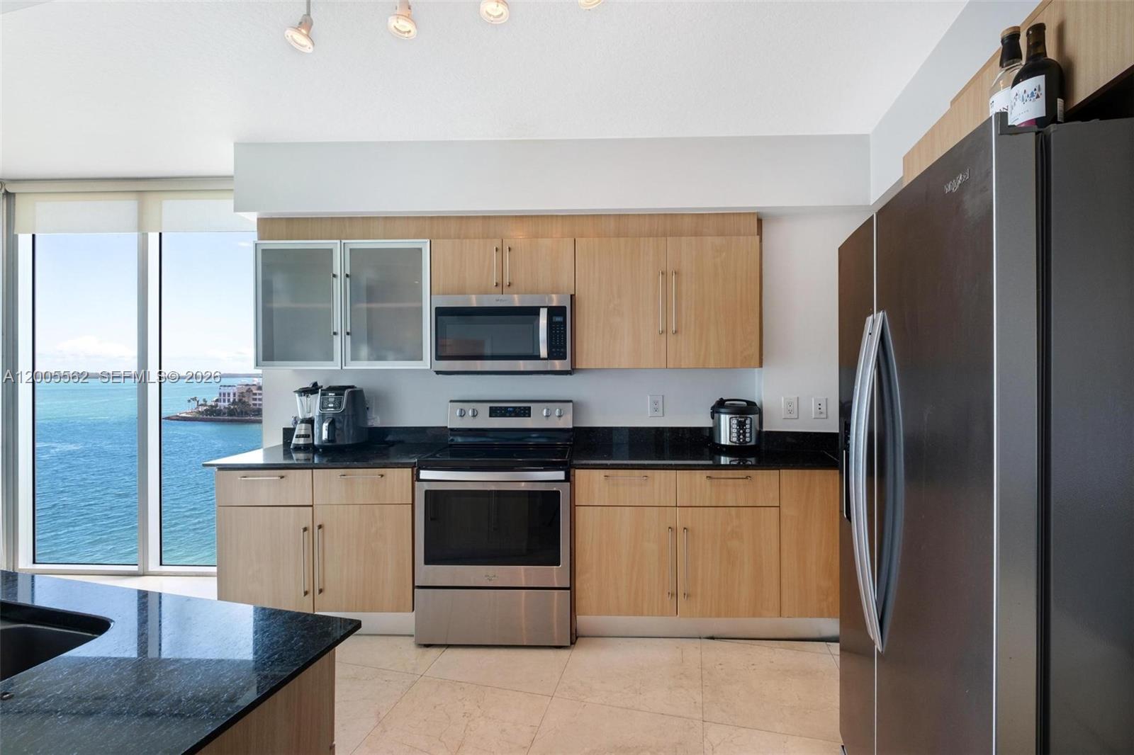 325 S Biscayne Blvd #823, Miami FL 33131