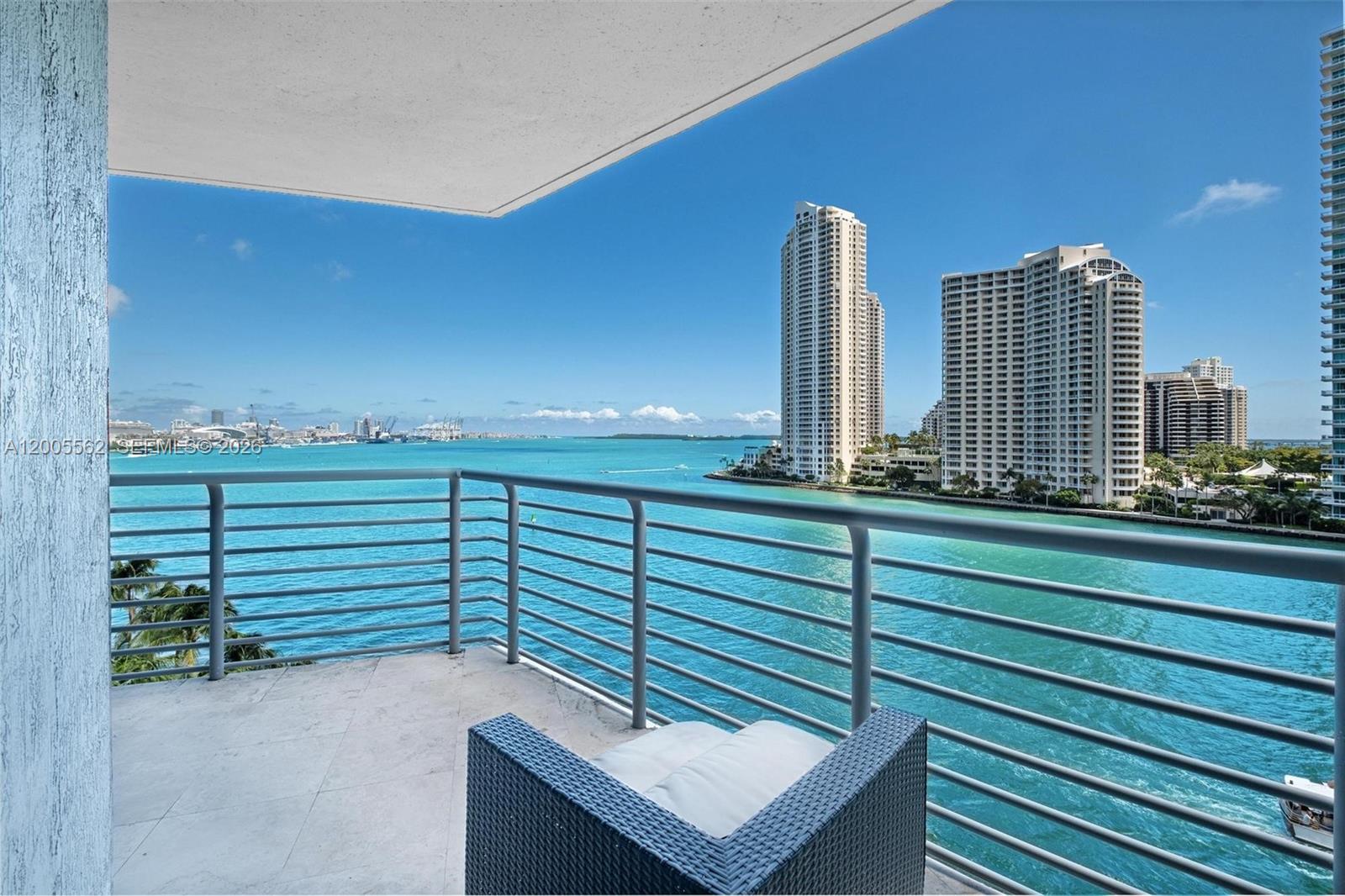 325 S Biscayne Blvd #823, Miami FL 33131
