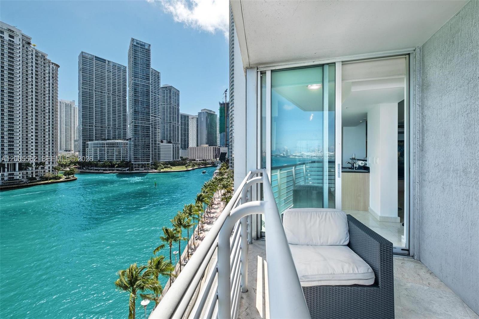 325 S Biscayne Blvd #823, Miami FL 33131