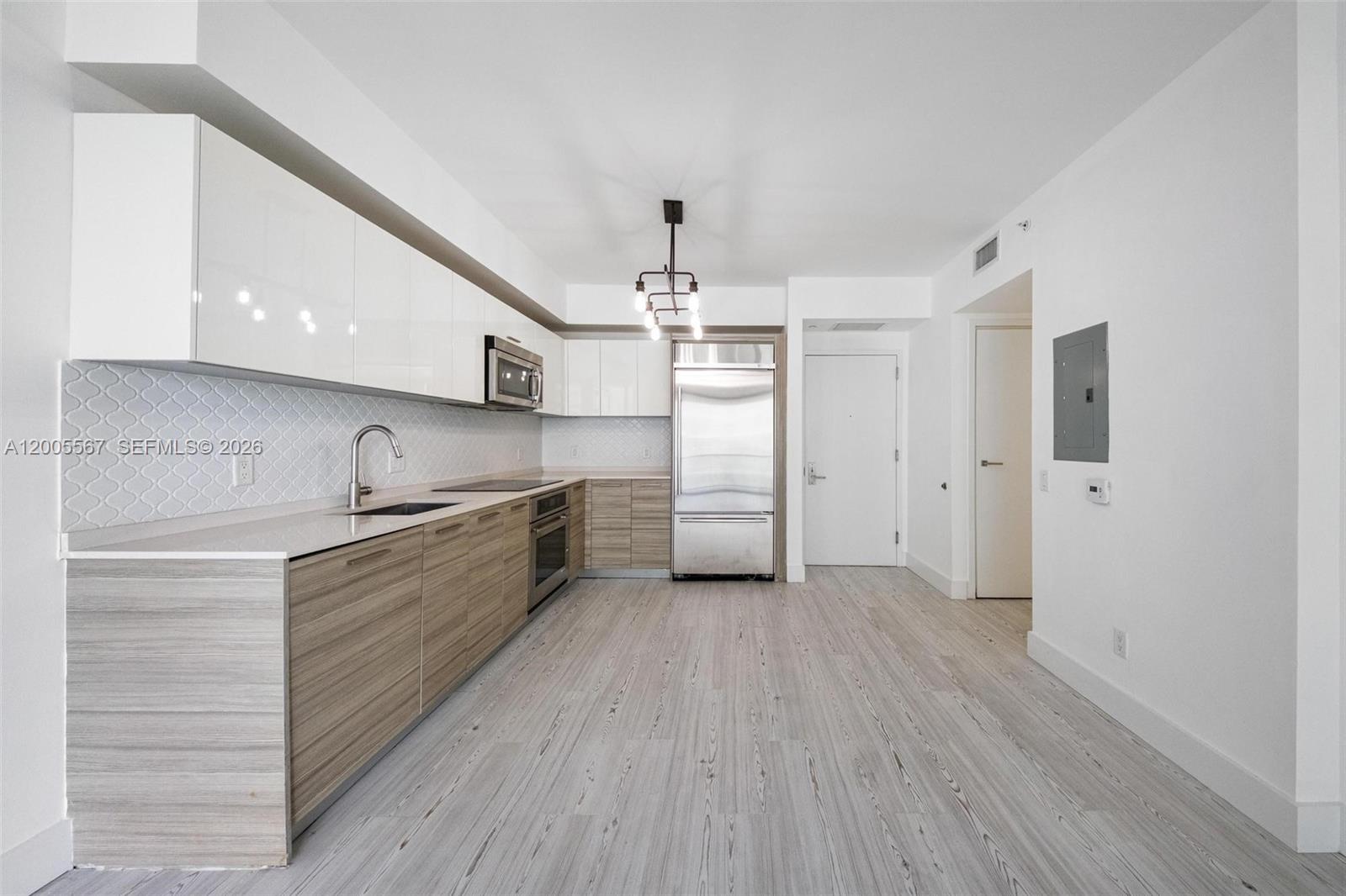 1300 Brickell Bay Dr #704, Miami FL 33131