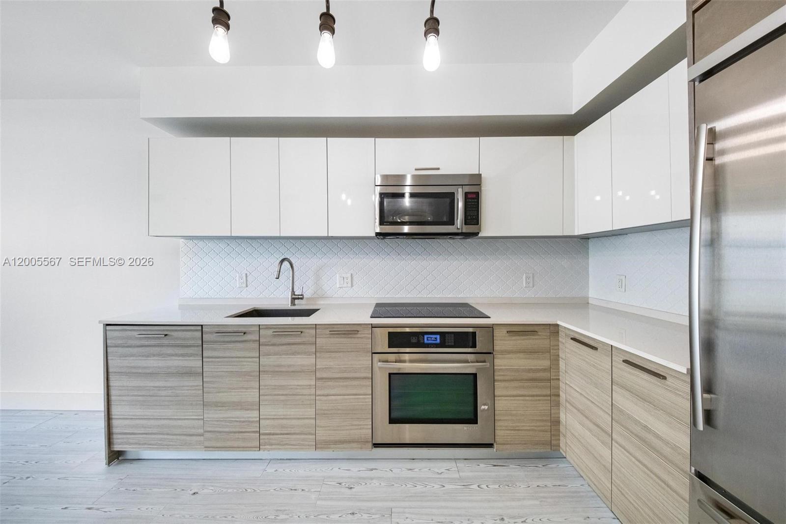 1300 Brickell Bay Dr #704, Miami FL 33131